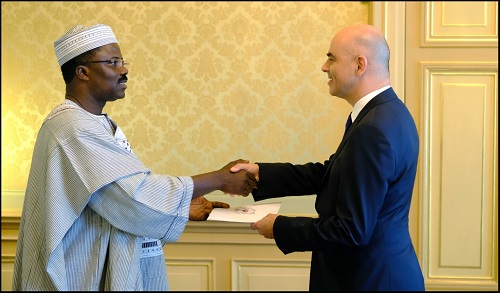 Coopération Suisse - Burkina L’Ambassadeur Sougouri a remis ses lettres de créances au Président de la Confédération Suisse